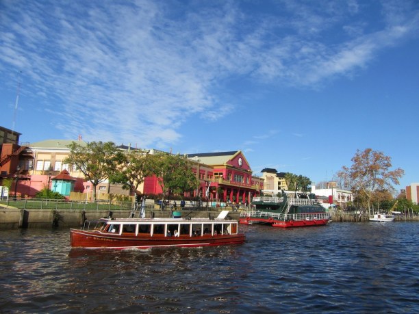 Kurztrip Provinz Buenos Aires, Argentinien, Das Delta des Tigre Flusses ist ein beliebter Erholungsort der Bevölk