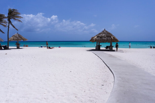 Eine Woche Aruba, Aruba, Der Arashi Beach im Norden von Aruba ist bekannt als toller Spot zum S