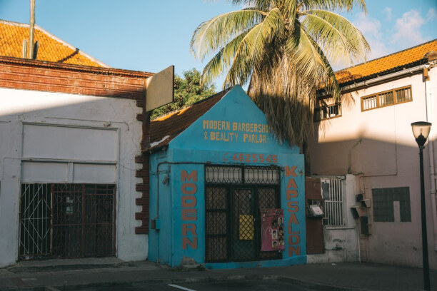 1 Woche Curaçao, Curaçao, In den Straßen von Willemstad gibt es immer wieder kleine pittoreske 