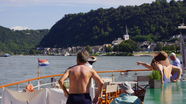 10 Tage Rhein-Main Region, Deutschland, Ausblicke auf die Rheinufer zu beiden Seiten...
