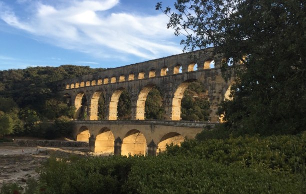 Eine Woche Provence, Frankreich, Der Pont du Gard ist ein Aquädukt  aus römischer Zeit. Mehrere Rundw