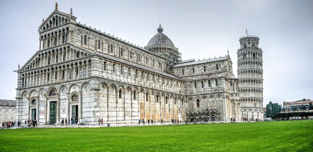 Eine Woche Toskana, Italien, Das Wahrzeichen von Pisa ist ohne Zweifel der schiefe Turm. Der Unterg
