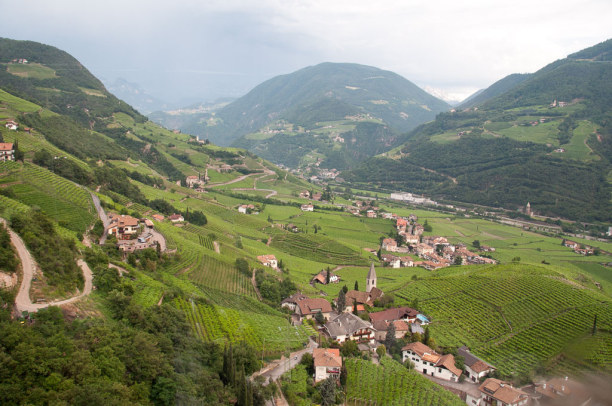 Kurzurlaub Trentino-Südtirol, Italien, Von der Seilbahn aus haben wir einen traumhaften Blick hinunter ins Ei