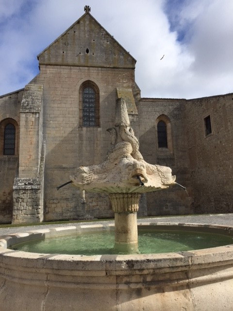 Kurzurlaub Burgos (Stadt), Kastilien-León, Spanien, Brunnen in Burgos