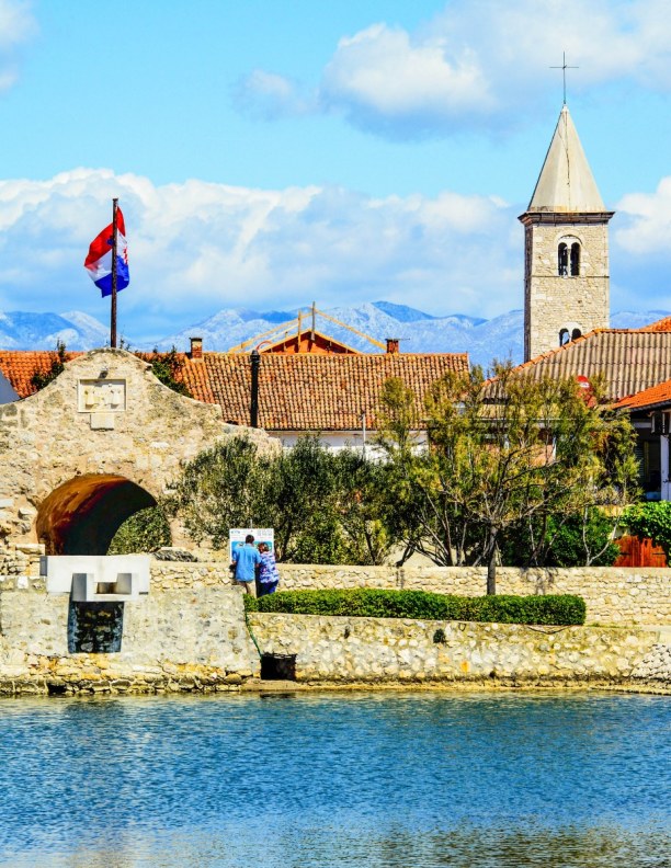 1 Woche Adriatische Küste, Kroatien, Gegen Gebühr könnt ihr rund um die Altstadt, die auf einer Insel lie