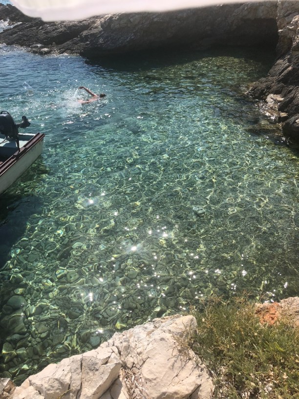 Kurztrip Südadriatische Inseln, Kroatien, Small rocky beach on Korčula island