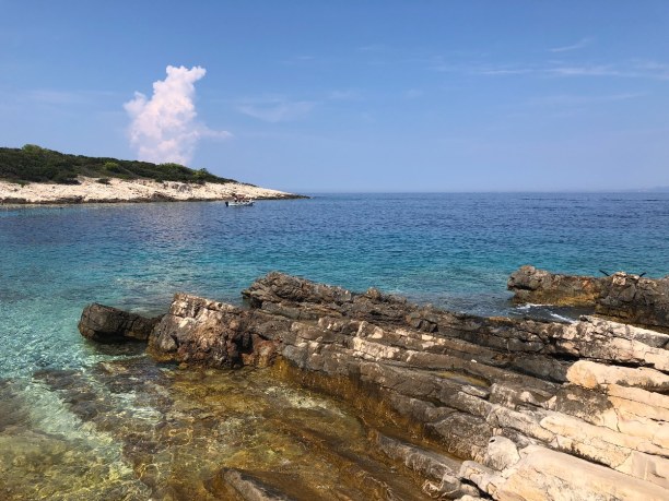 Kurzurlaub Südadriatische Inseln, Kroatien, One of four beaches on the secluded Island of Proizd 