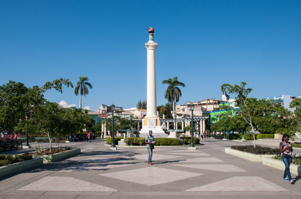 Kurztrip Karibische Küste / Süden, Kuba, Die Enramada mündet direkt in den Plaza de Marte.