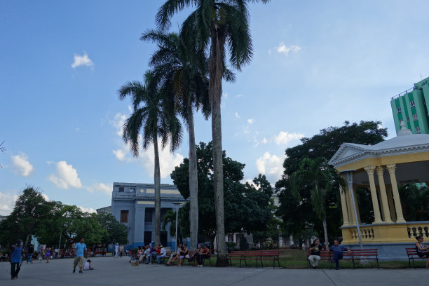 2 Wochen Kuba, Kuba,  In Stadtzentrum befindet sich der Parque Vidal – ein typisch kubani
