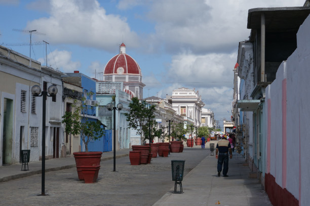 Zwei Wochen Kuba, Kuba, Das Stadtzentrum von Cienfuegos ist überschaubar und kann gemütlich 