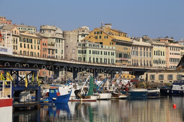 Kurzurlaub Malta, Malta, Hier siehst du den wunderschönen Naturhafen von Genua.