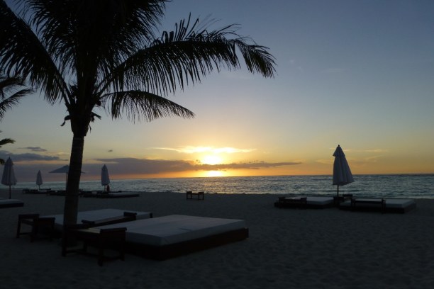 10 Tage Südküste, Mauritius, Abendspaziergang am Strand