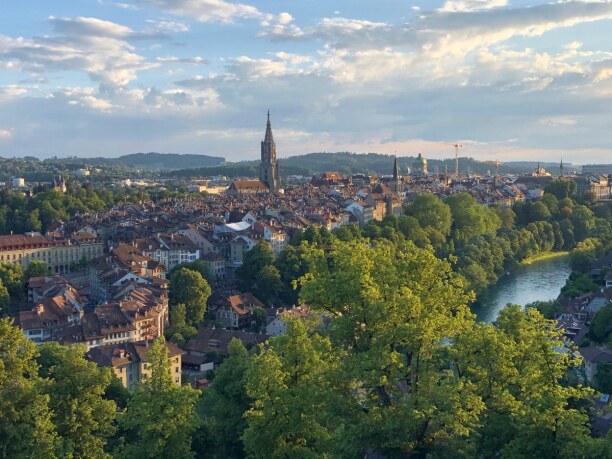 Kurzurlaub Bern (Stadt), Mittelland, Schweiz, Bern verfügt auch über einen Hausberg – den Gurten. Dieser liegt r