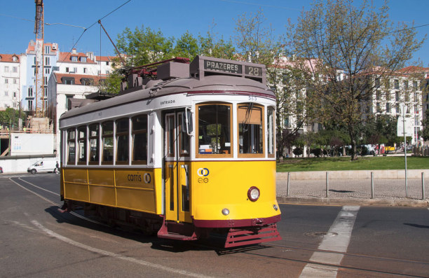 10 Tage Region Lissabon und Setúbal, Portugal, Gut gestärkt geht's dann zum nächsten Lissabon-Highlight: Die Straß