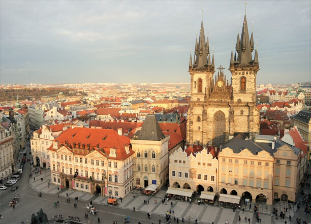 Kurzurlaub Prag (Stadt), Prag und Umgebung, Tschechische Republik, Vom 70m hohen Aussichtsturm des alten Prager Rathauses hat man einen t