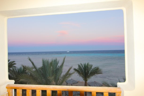 Eine Woche Soma Bay (Stadt), Rotes Meer, Ägypten, Angekommen mitten in der Nacht im Hotel und mit diesem Anblick aufgewa
