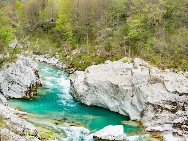 Kurzurlaub Slowenien, Slowenien, Die Soča in ihren wunderschönsten Blau- und Grüntönen - unbedingt 