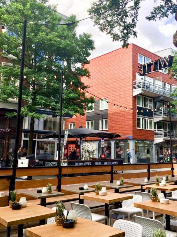 Kurzurlaub Rotterdam (Stadt), Südholland, Niederlande, Die Witte de Withstraat ist die wohl coolste Straße der Stadt. Hier f