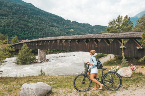 Kurzurlaub Meran (Stadt), Trentino-Südtirol, Italien, Mit dem E-Bike ging es zur Weinprobe zum Schloss Plars