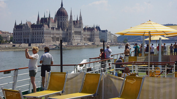1 Woche Budapest & Umgebung, Ungarn, Ein Highlight ist das Parlament