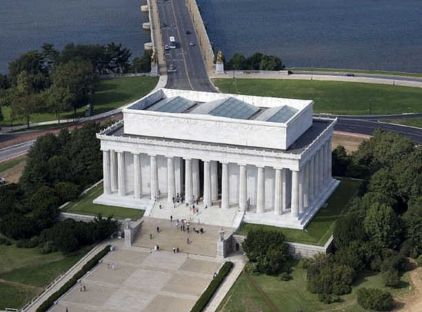Kurztrip District of Columbia, USA, Das Lincoln Memorial Gebäude hat 36 Säulen, welche für die 36 Staat
