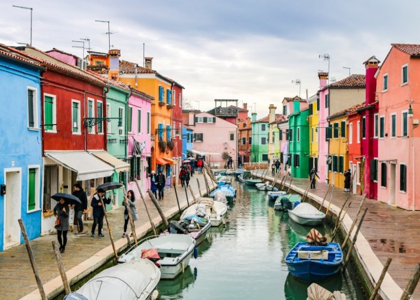 Kurzurlaub Venedig (Stadt), Venetien, Italien, Ein toller Ausflug: Von Venedig aus mit dem Boot nach Burano, wo die b